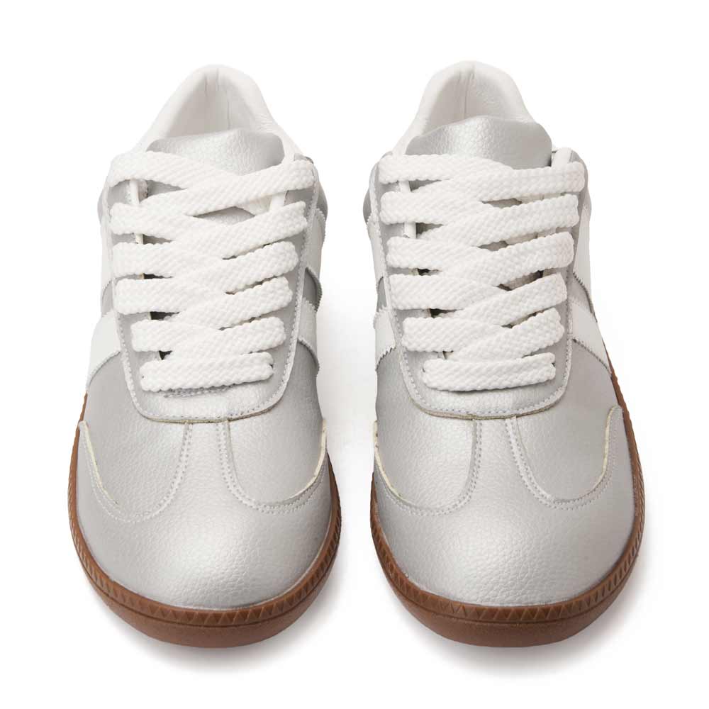 Women trendy leather sneaker - Silver2