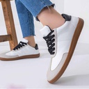 Women leather sneaker with black heel collar - White3