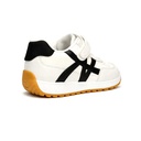 Unisex Black Details Sneakers - White1