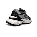 Women's Fashionable Chunky Sole Sneakers - Black1