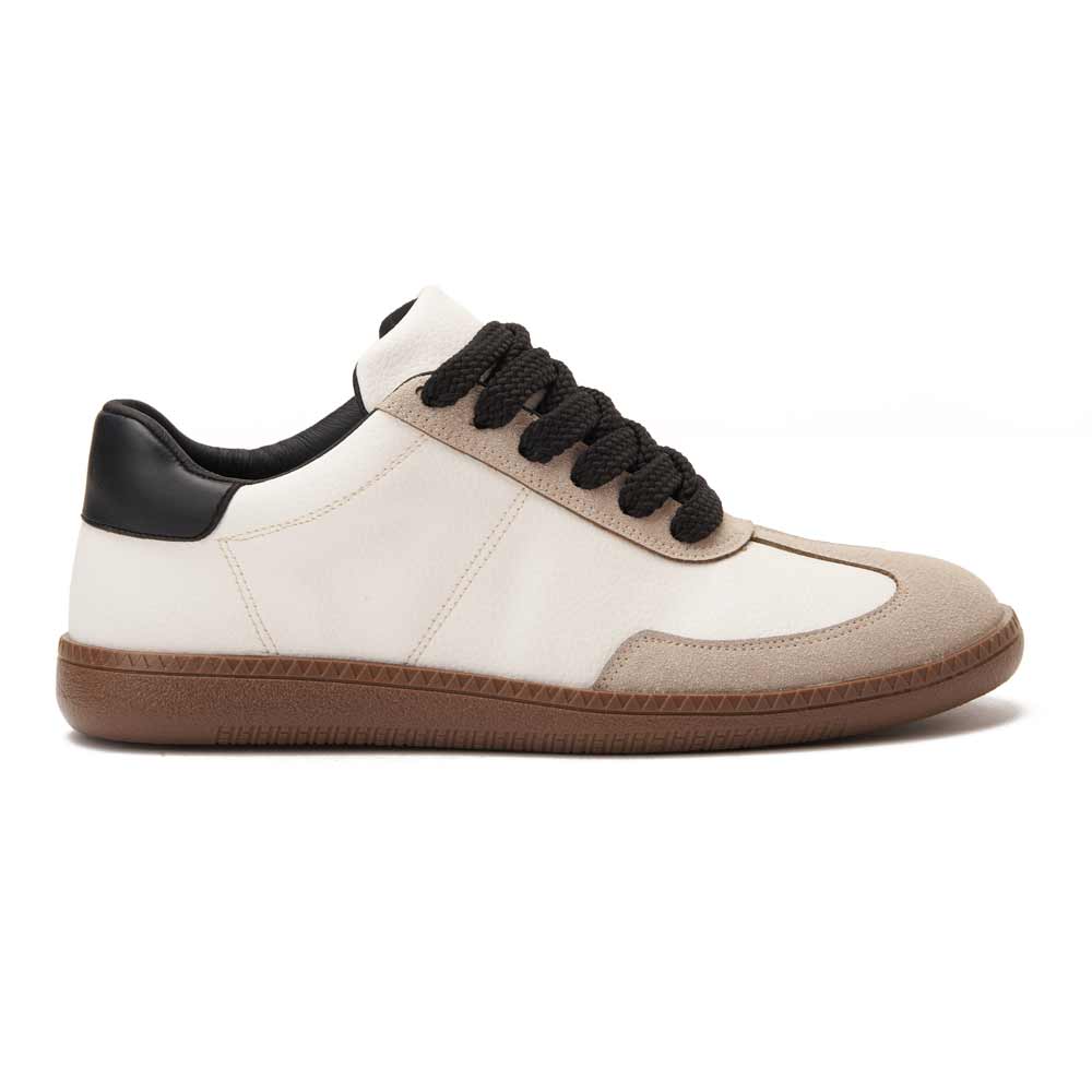 Women leather sneaker with black heel collar - Beige