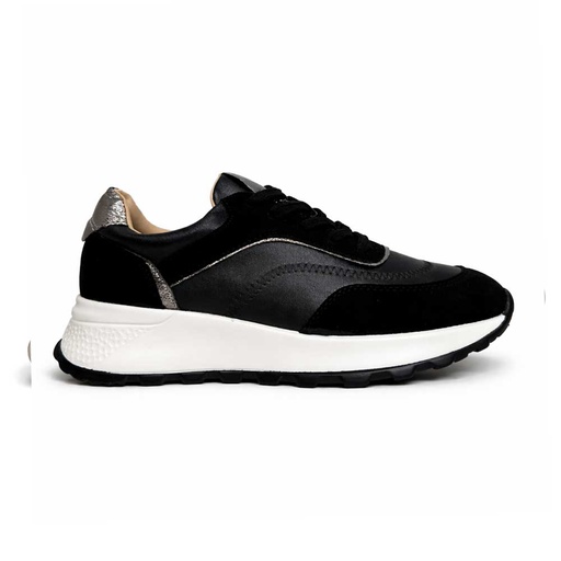 Women's Light Weight Sneakers - Black